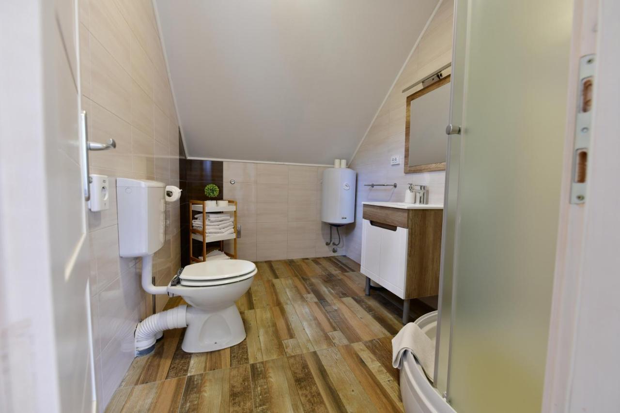 Apartman Doris Rakovica Exterior photo