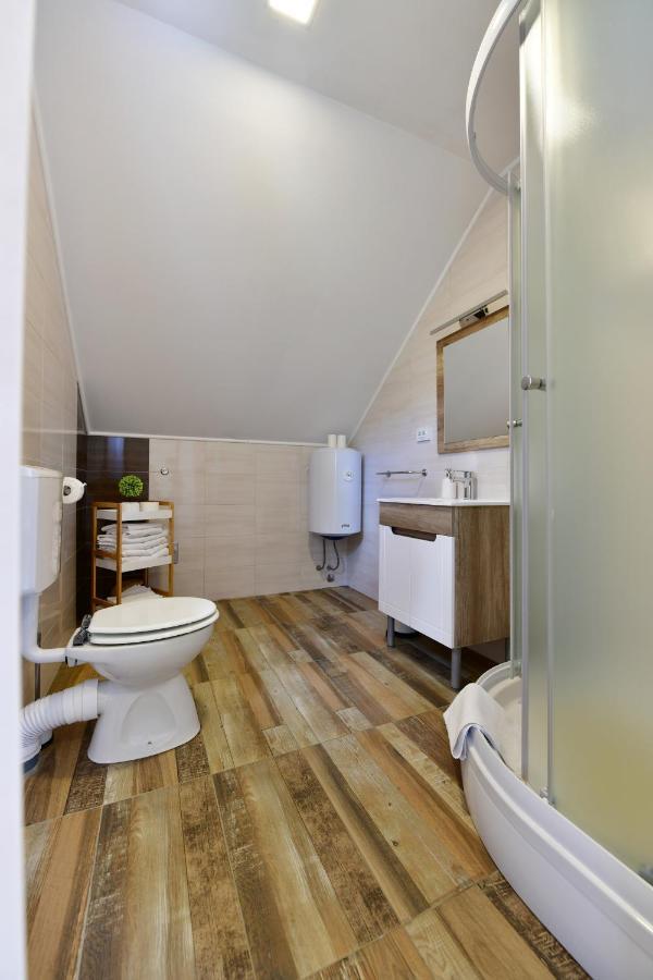 Apartman Doris Rakovica Exterior photo